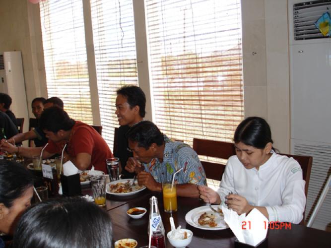 Outing Staff, bali indian restaurant, indian food restaurant in bali